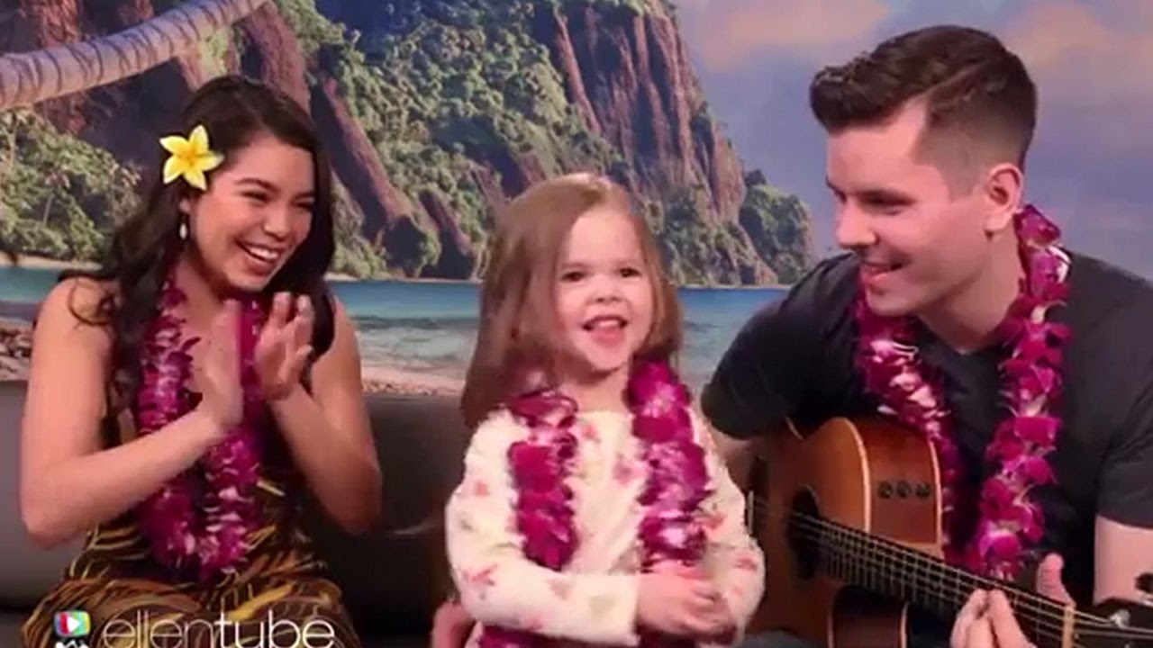 Moana's Auli'i Cravalho & 4-Year-Old Perform ADORABLE "How Far ...