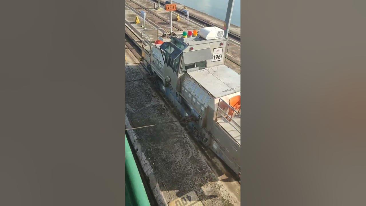 Де знаходиться морське судно? Що відбувається ? відео, хороша морська ...