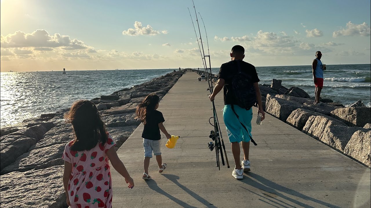 Jetty Fishing In Port Aransas (where REDS bite EVERY DAY) 🔥 🔥 