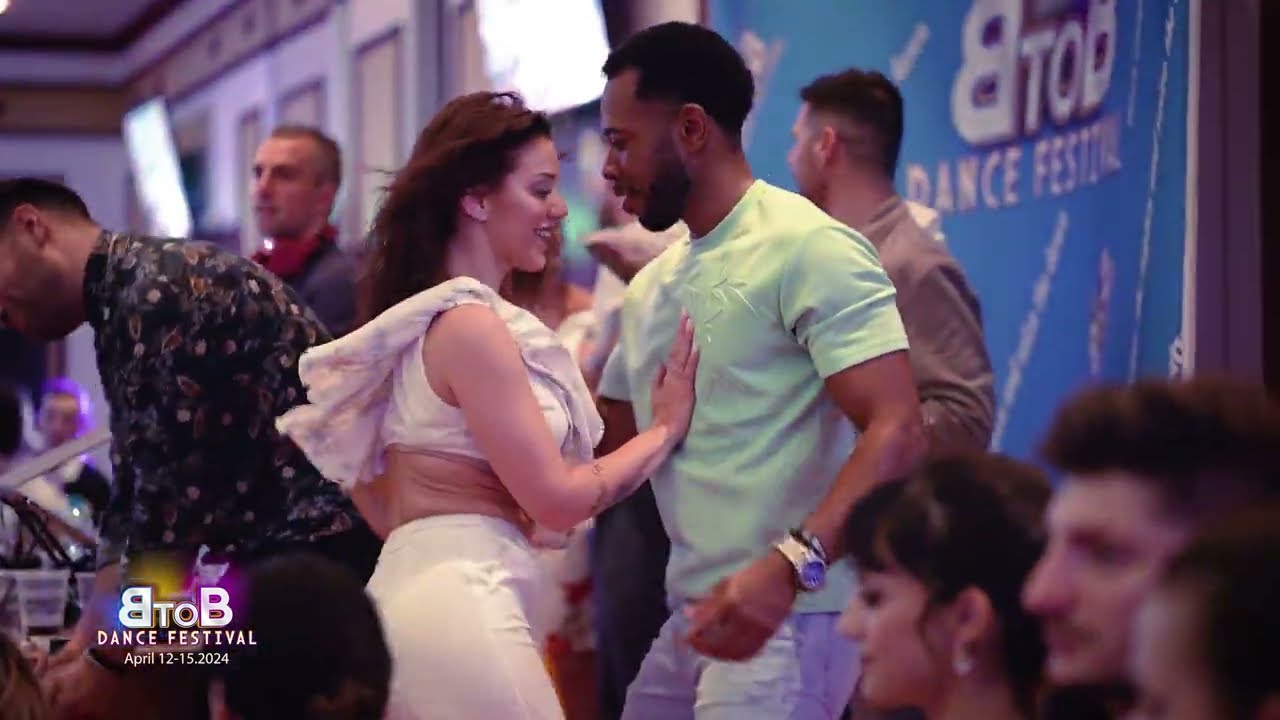 Ronald & Anna Navarro bachata social  