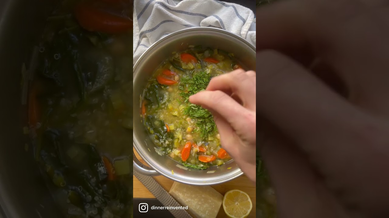 Vegetable and quinoa soup in minutes! Great way to use leftover cooked quinoa #vegan #quinoa #soup