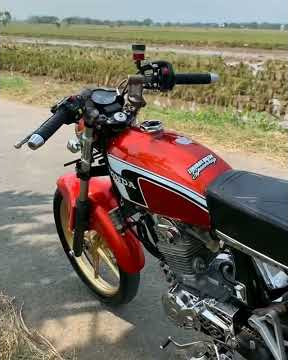 Story'wa motor CB Indonesia Keren banget bos ku 😁