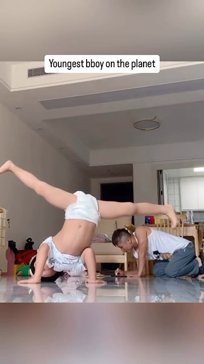 World’s youngest break dancer ever only 2 years old . #breakdance #dancer #babydance #shorts