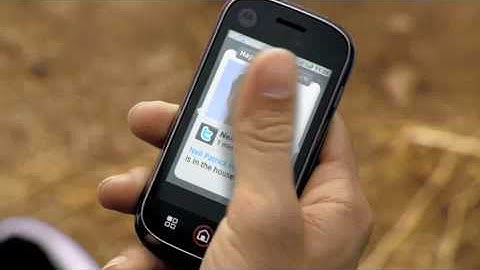 Motorola CLIQ™ with MOTOBLUR TV Commercial