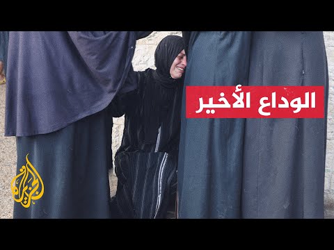 فلسطينيون يودعون أطفالهم الشهداء جراء قصف الاحتلال منطقة الزوايدة