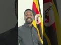 ER IST AUS DEM AUSLAND DIE POLIZEI IST IM EINSATZ KYAGULANYI SSENTAMU ER KEHRT BALD ZURÜCK ER IST AUS DEM AUSLAND DIE POLIZEI IST IM EINSATZ KYAGULANYI SSENTAMU ER KEHRT BALD ZURÜCK