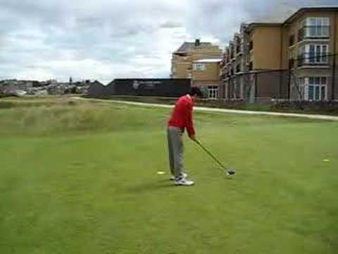 St Andrews Road Hole tee shot
