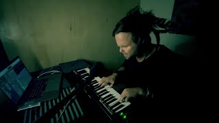 Lauri - In the Shadows (Bedroom Sessions)