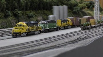 N Scale Layout video update No. 12 - test run, Intermountain SD40-2 ESU Loksound