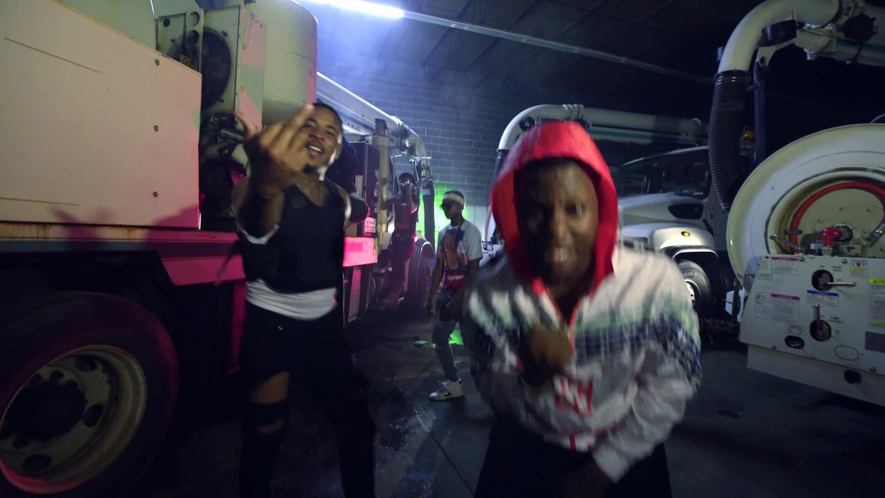 ZIGGY HARDAWAY FEAT BIG MECHOO "WAR" OFFICiAL VIDEO