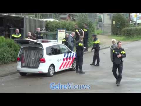 Grote politie inzet bij woonwagenkamp Rheden: 1 arrestatie