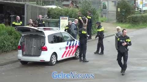 Grote politie inzet bij woonwagenkamp Rheden: 1 arrestatie