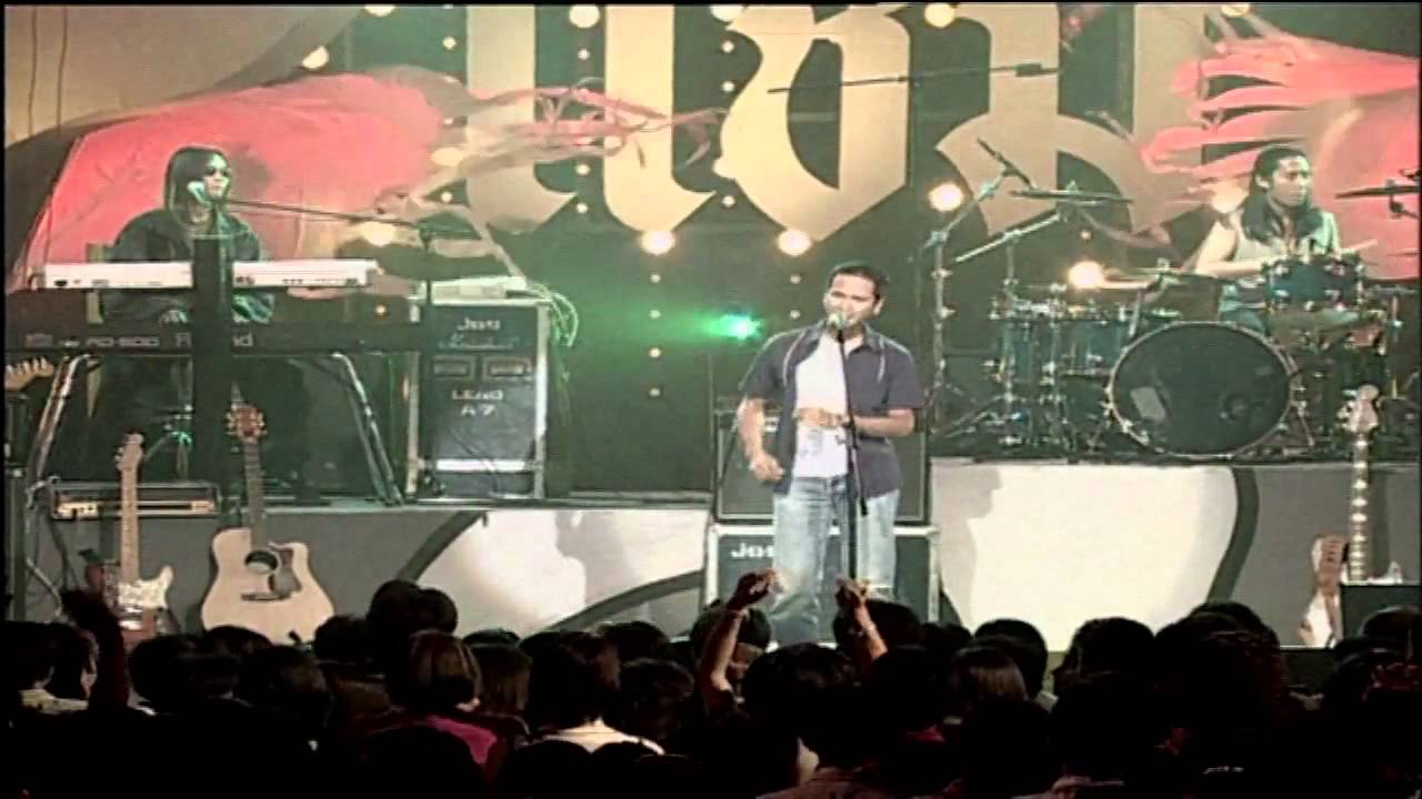 ปกเพลง อยู่อย่างไม่รัก — CHAM CHAMRUM