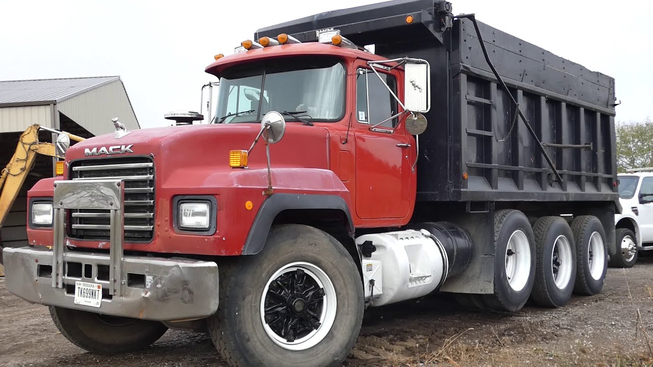 AUCTION: 1998 Mack RD688S Triaxle Dump Truck