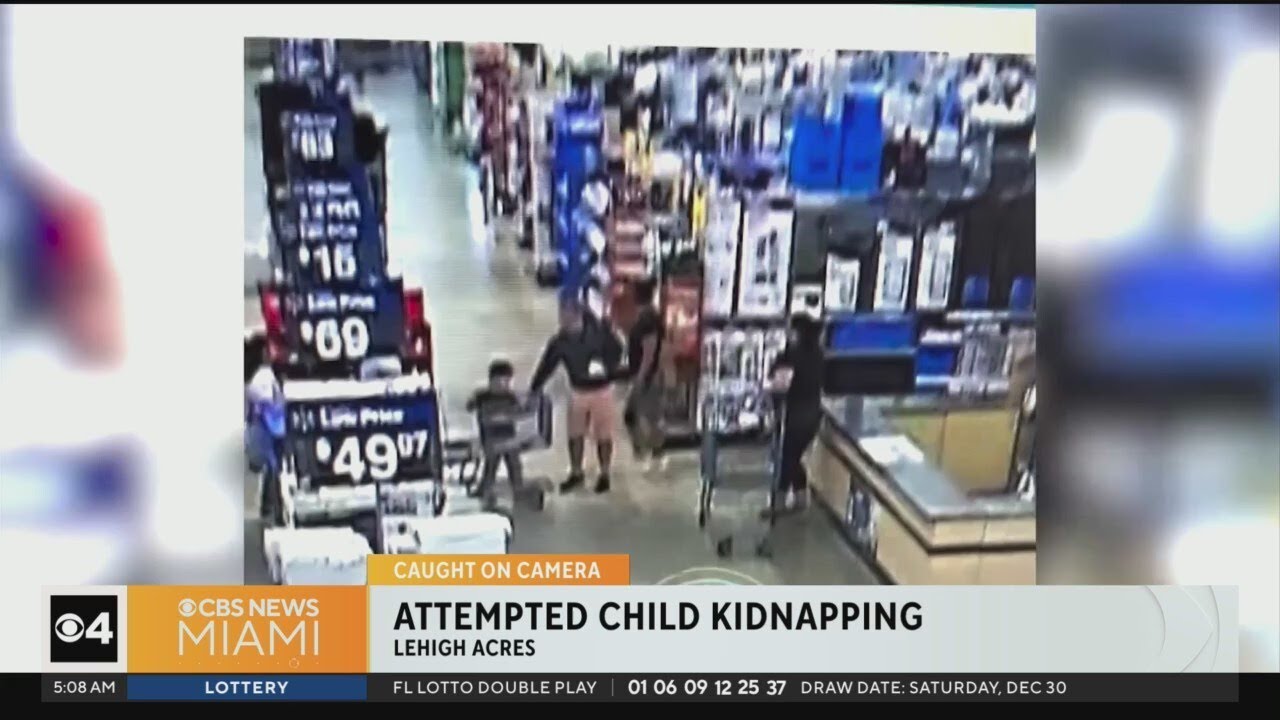 Man accused of trying to kidnap a child at a Florida Walmart - YouTube
