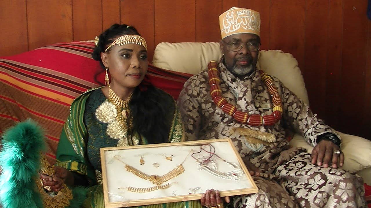 Oukoumbi de Banati Rachidi et Mmadi Dahira à Lyon