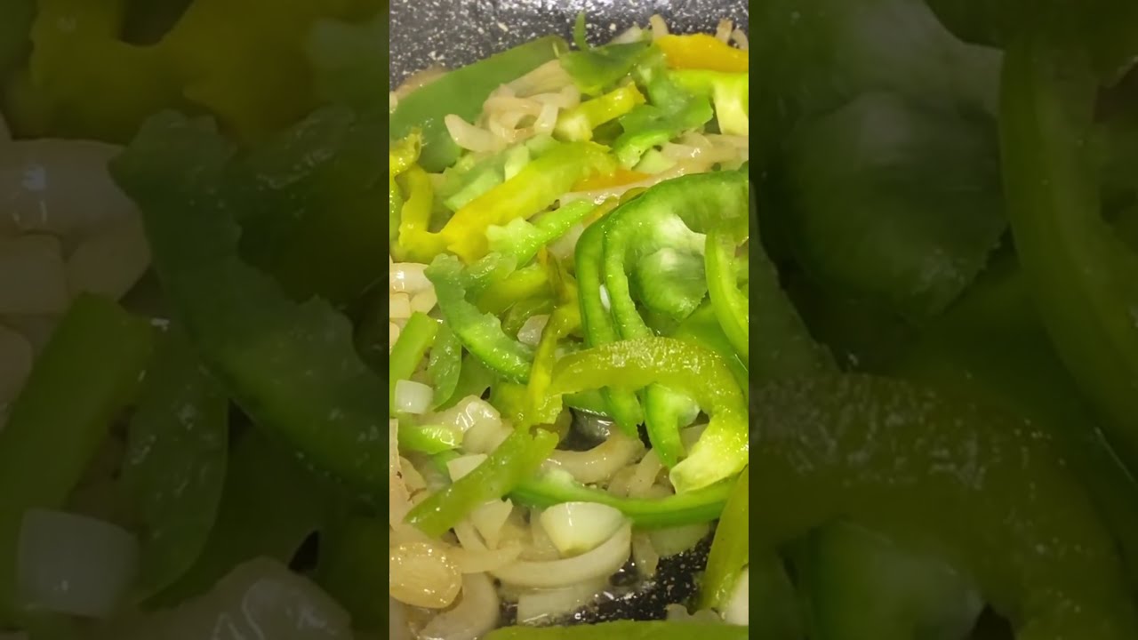 Green pepper | by CannaFood 