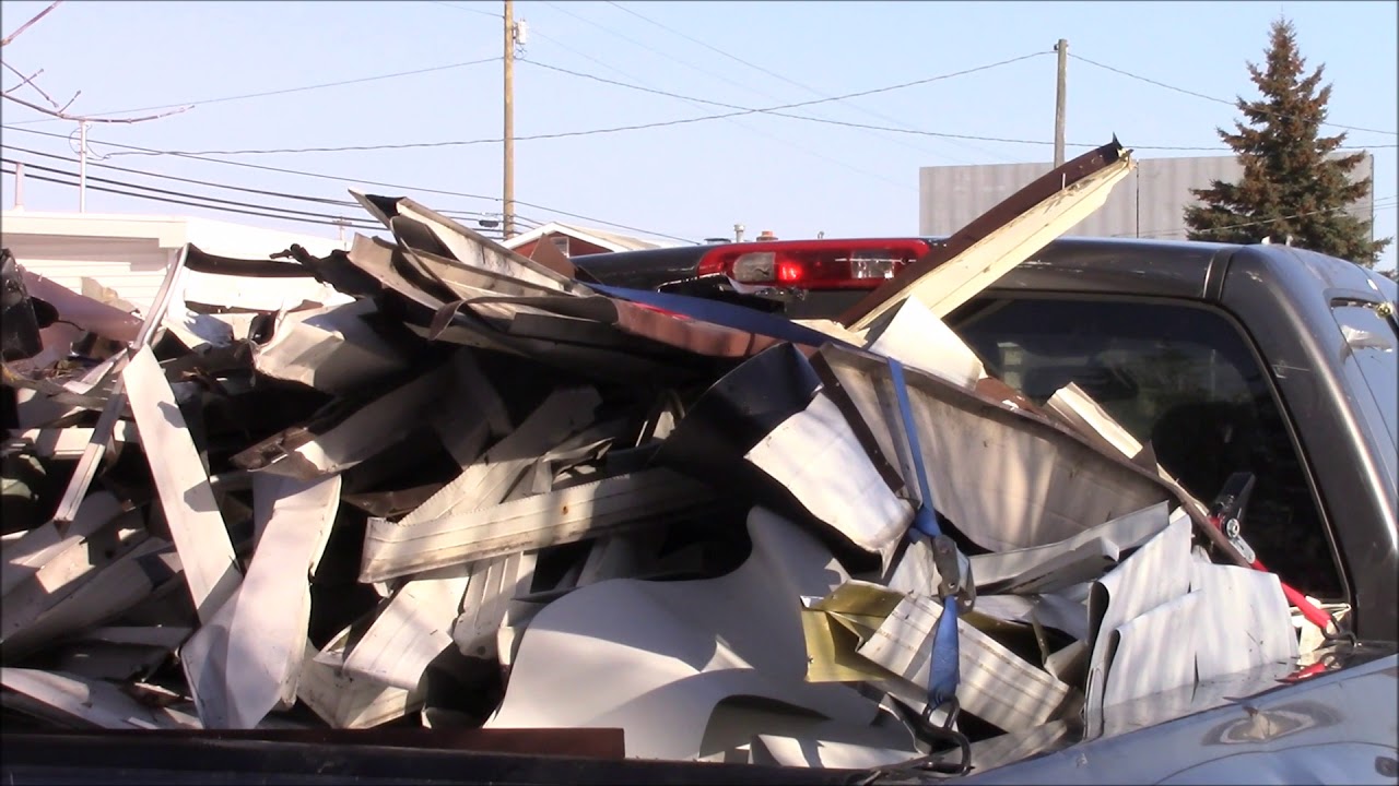 Scrapping Aluminum Siding At The Recycling Center!! Alpena Michigan