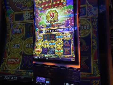 @TheRealBizzok  Had Us ALL CRYING While Max Betting... #lasvegas #casino #jackpot