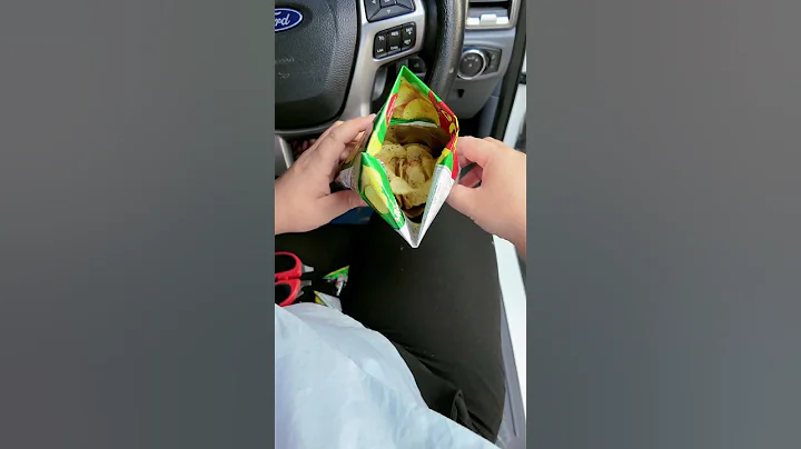 How to Eat Snacks in the Car Without Getting Your Hands Dirty#ideas #home#diy