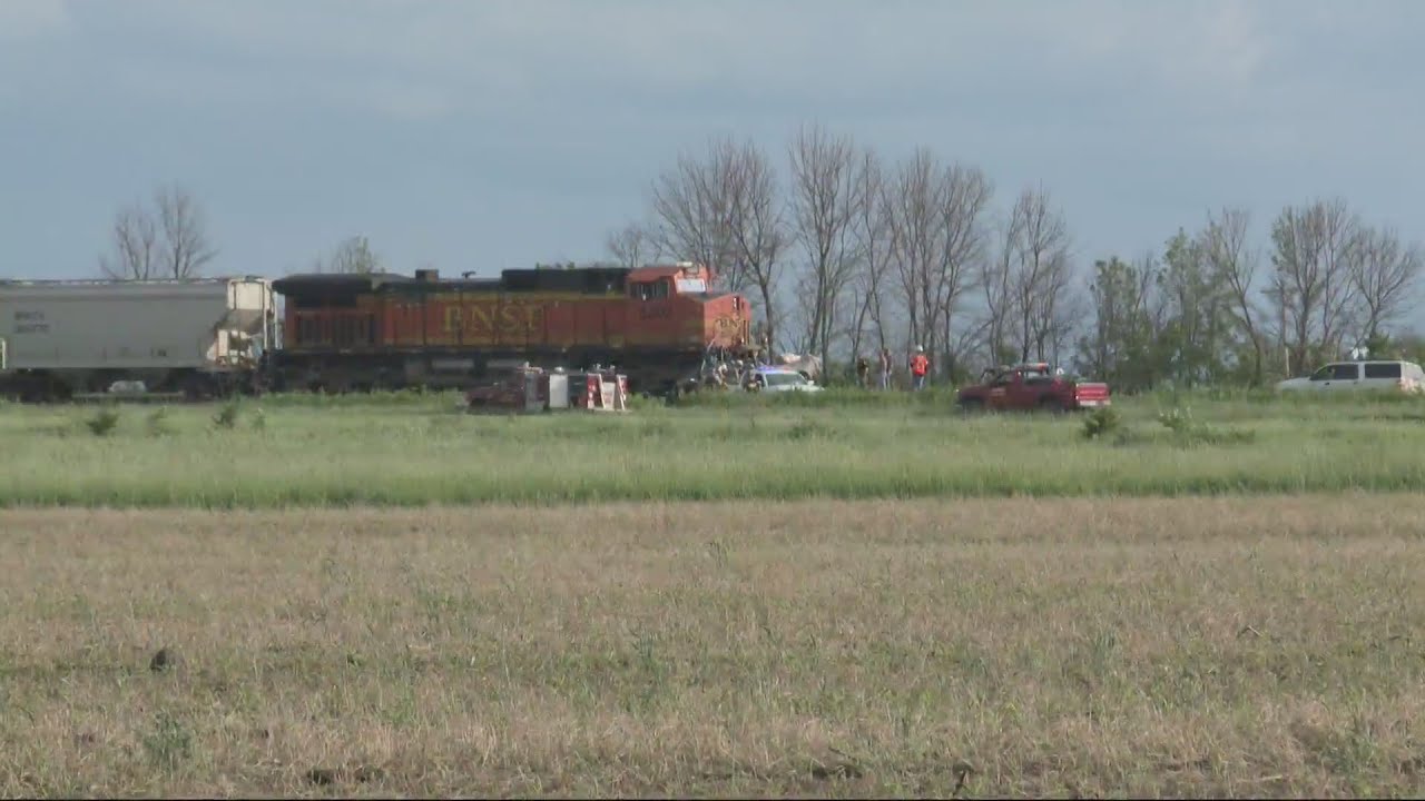 ISP: 2 juveniles killed and 2 others critically injured when train strikes truck in Clarke County