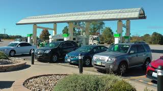 BP Minit Mart gas station and convenience store in Ashland, Ohio October 2017
