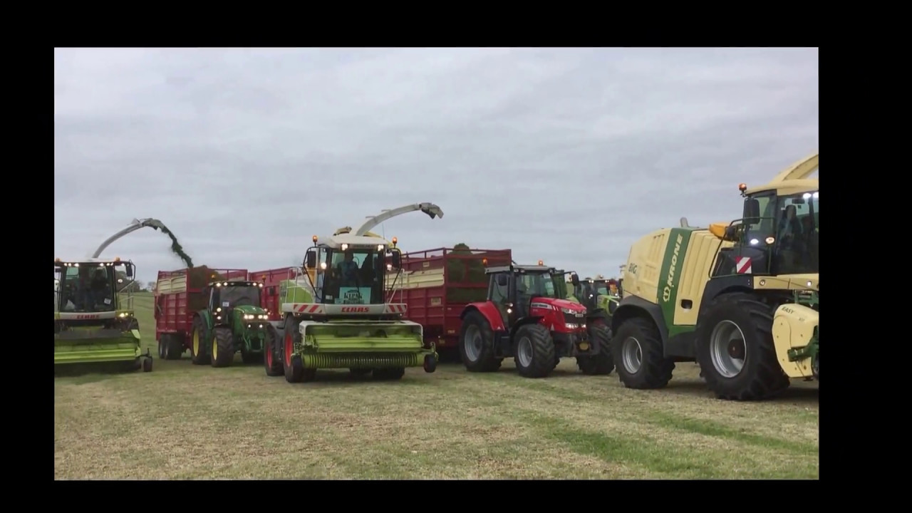 Combines 4 Charity Silage Cutting World Record 2017