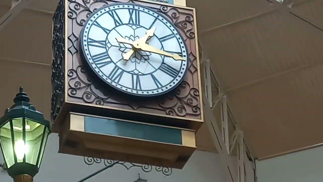 Puri indah mall trumpet clock Indonesia