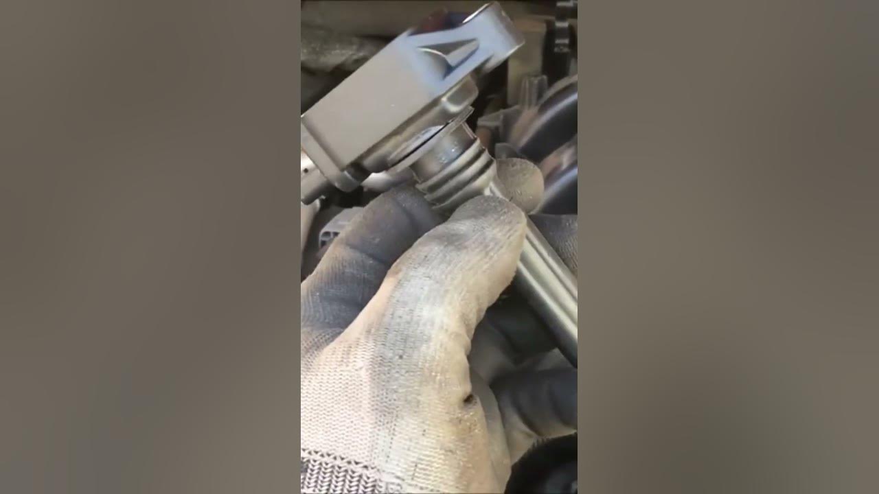 Coil On Plug Stuck?! How To Remove Stuck COP, Coil On Plug shorts 