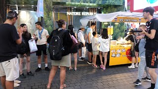 Famous Crepes In Myeong-dong, South Korea | korean Street Food