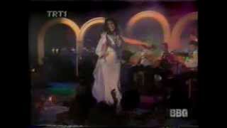 Nur Ertürk - Beni Sev