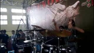 AURA nine - Syukur ( cover) @gor lamongan evolusi metal 6