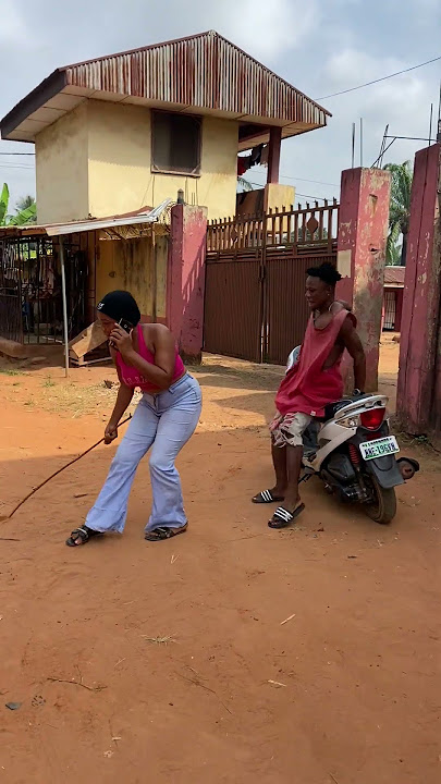 what's going on here oo  🤣 #comedy #duet #viral #funny