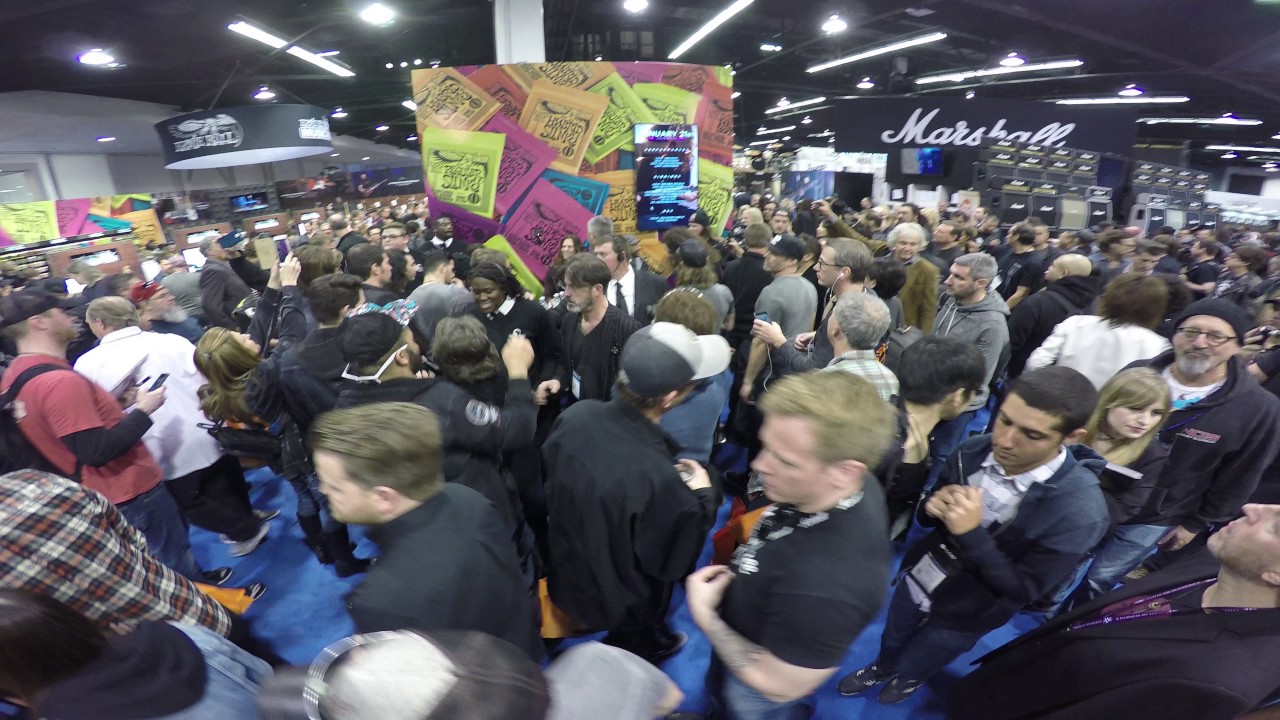 NAMM SHOW 2017 Quick Tour (Walking around the Convention Center)