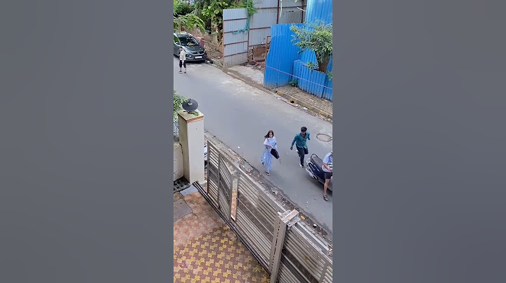 Aise Kon utarta hai Scooty se, koi bhi dar jayega.. #shortvideo #comedy #youtube #funny