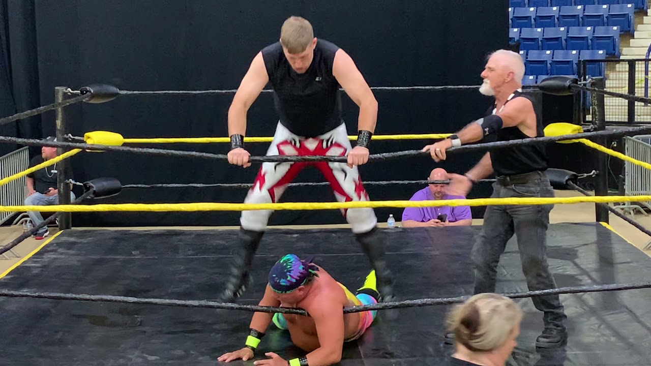 Boogie Woogie Boy Gary Valiant vs. DC Daniel Cross | EPW Wrestling 4-24-2021