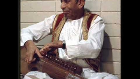 Ustad Mohammad Omar (King of Afghan-Rubab) plays KhanDelawarKhana