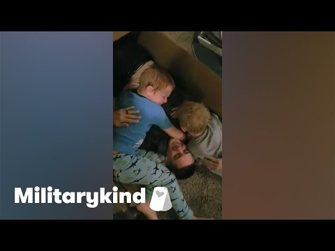Marine hides in box to surprise little brothers | Militarykind