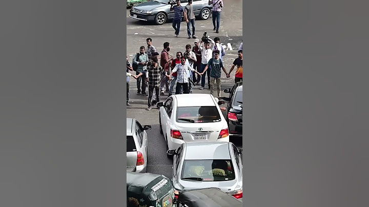 Student protesters demand end to civil service job quotas in Bangladesh | VOA News #shorts