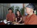 Nhan and Ha went to Nam's grandmother's house to get medicine and helped her chop the herbs.