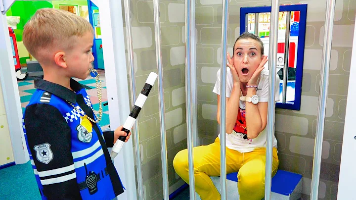 Vlad and mama play at the game center for children - Funny stories for kids