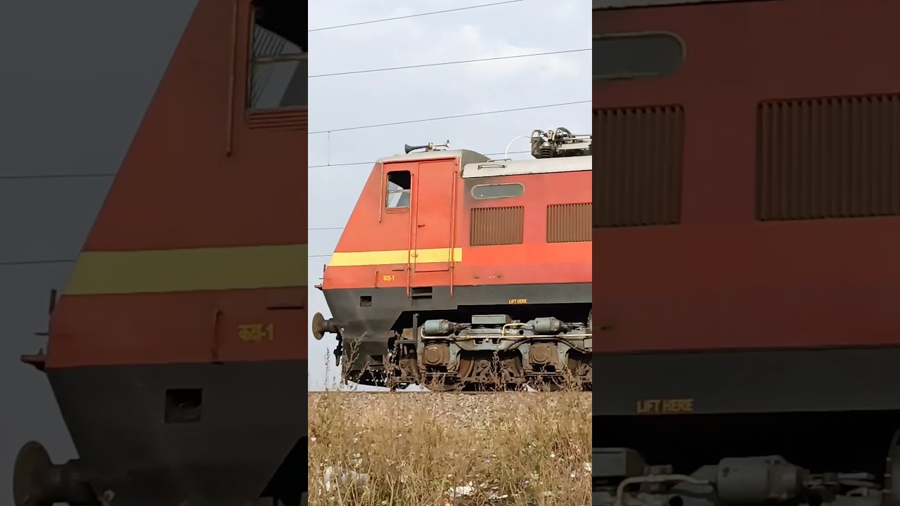 12722 Hazrat Nizamuddin - Hyderabad Dakshin Express #shorts - YouTube