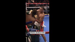 FISTS OF FURY from David Benavidez in RD4 vs Yarde! 💥🥊