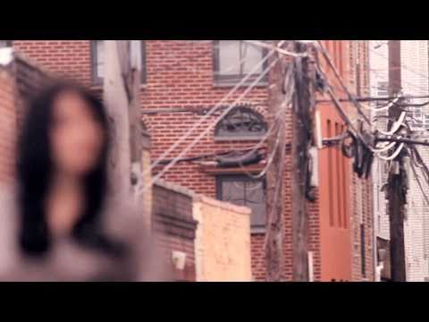 Putar Don't Wanna Be No Mother - Gina Sicilia