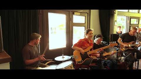 Arne Hanna -  "I Cant Get A Head" featuring Lauren White with Ben & James Hauptmann