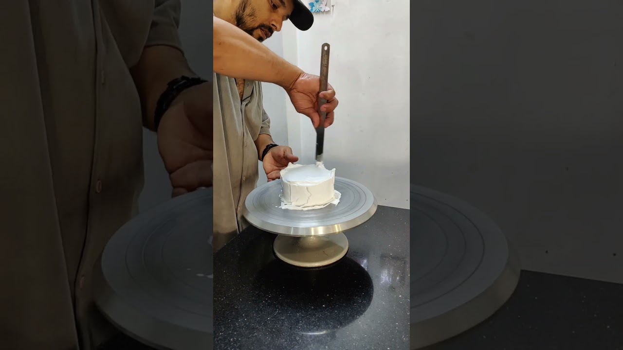 surprise love cake design, anniversary cake 