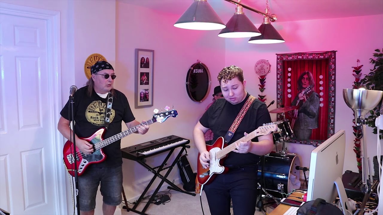 One Hand Loose with The Retrojets