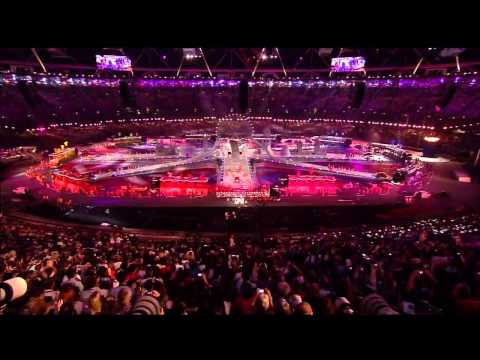 One Direction - What Makes You Beautiful (Live Olympics Closing Ceremony 2012)