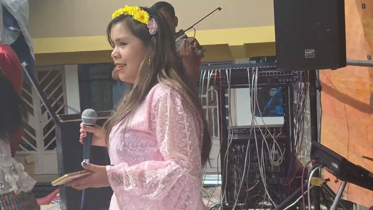 Rossy Corazón en concierto de Yungay por año nuevo 
