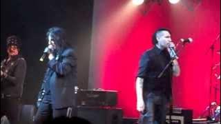Alice Cooper, Marilyn Manson and Steven Tyler sing Come Together with Johnny Depp on guitar!
